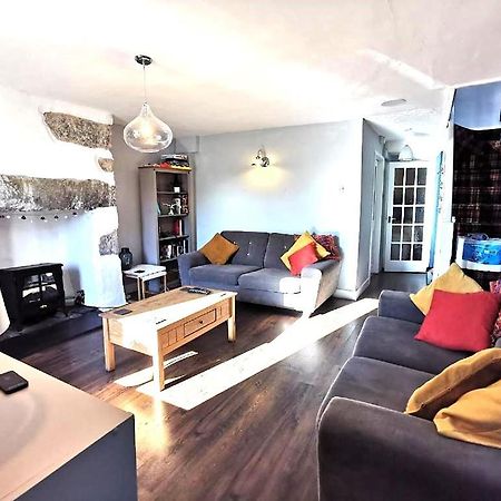 Zipworld Waterfalls Eryri Dogs Welcome 3 Bed Sleeps 5 Blaenau Ffestiniog Exterior photo