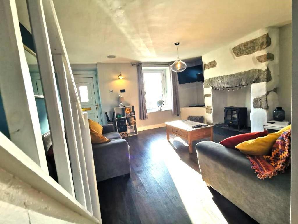 Zipworld Waterfalls Eryri Dogs Welcome 3 Bed Sleeps 5 Blaenau Ffestiniog Exterior photo
